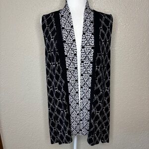 Chico's Travelers Black White Geometric Print Open Front Vest Wrap Womens Size L